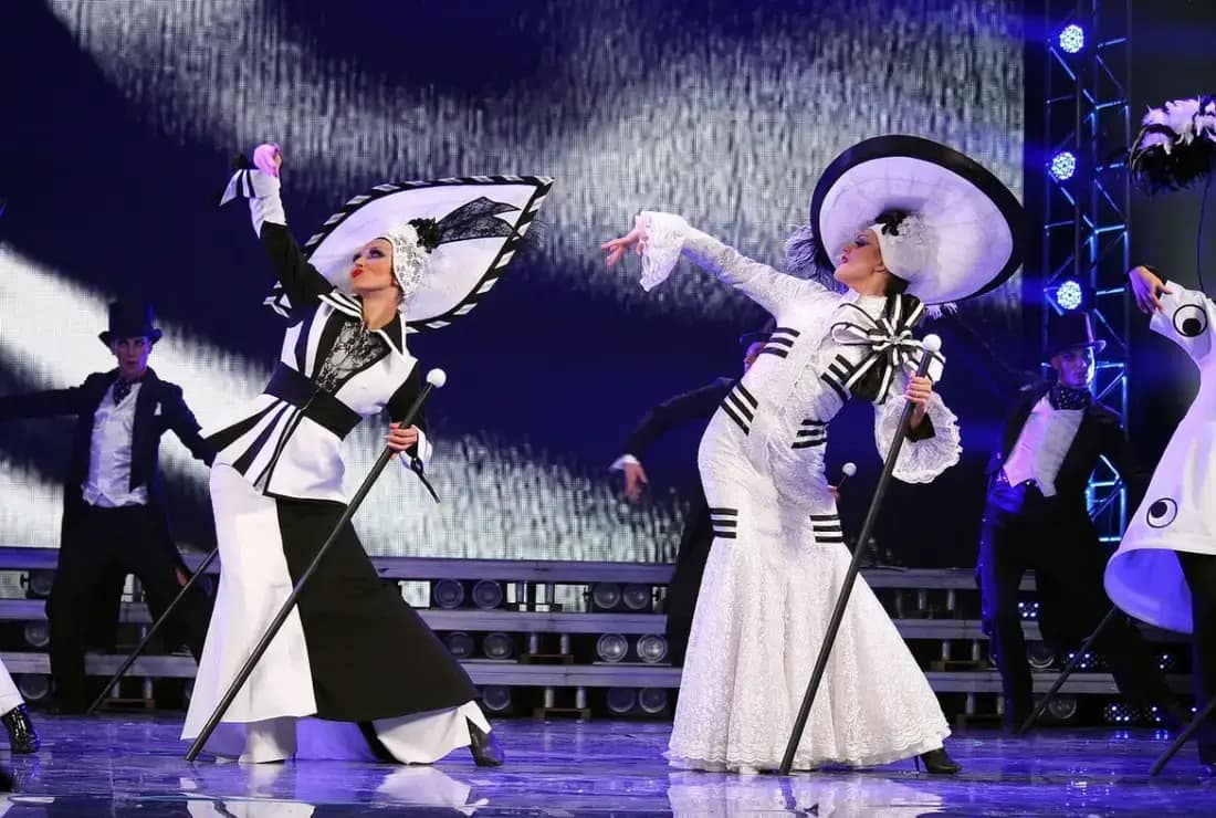 Planning luxury corporate events in Dubai and UAE – EFT Entertainment Group turns your vision into an unforgettable, artfully crafted celebration. Contact us to plan your corporate event.