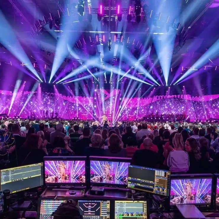 top rated entertainment agency stage light