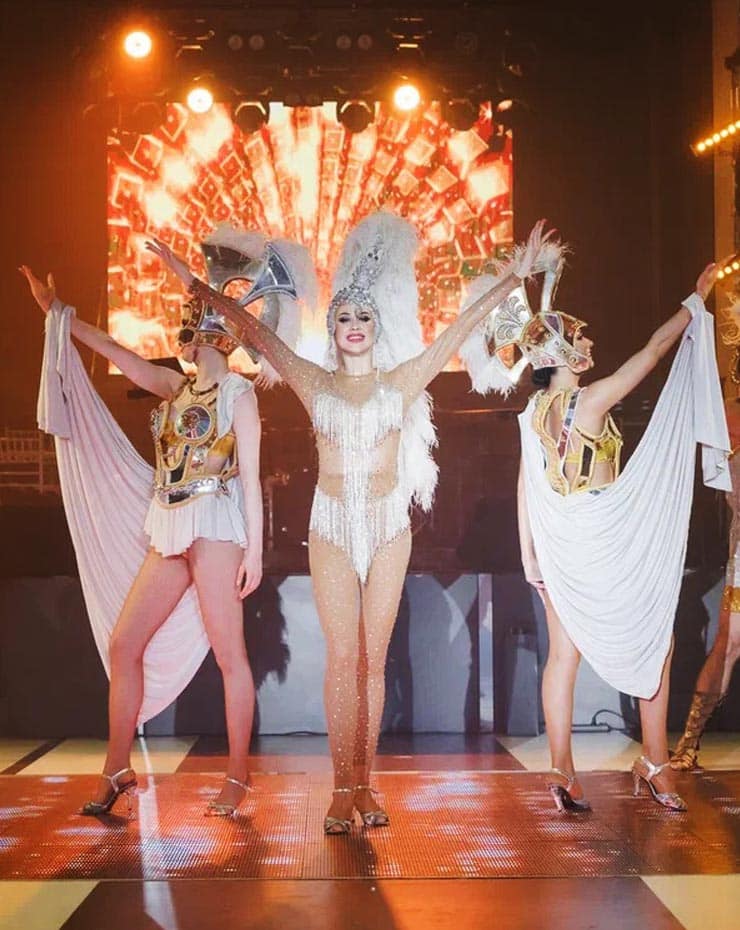 Corporate-740×930-006